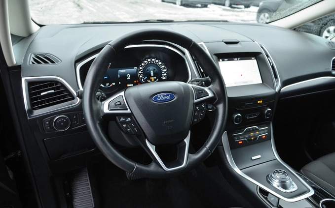 Ford S-Max cena 94889 przebieg: 133000, rok produkcji 2019 z Janów Lubelski małe 277